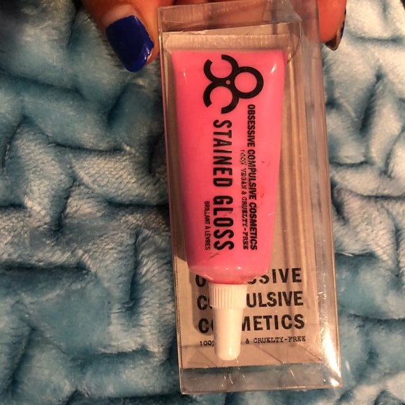 Stained gloss lip tar - Picture 1 of 1